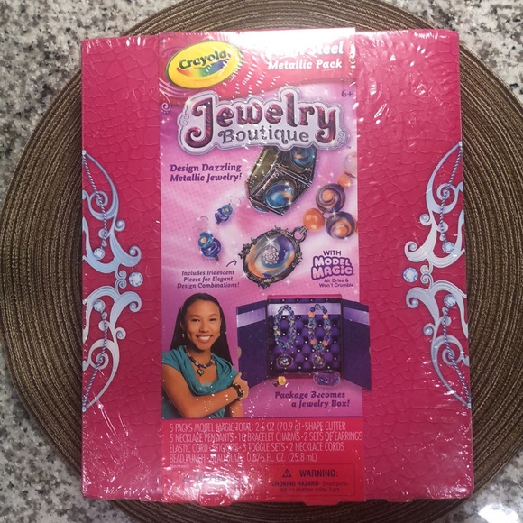 Crayola Jewelry Boutique - Picture 2 of 7